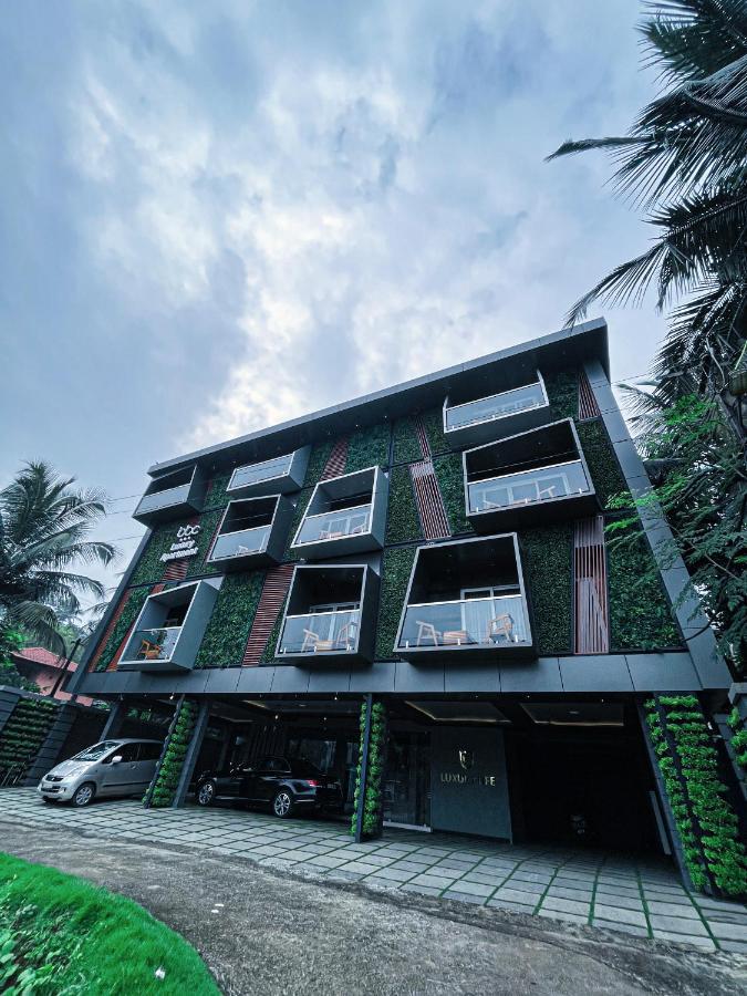 Bbc Luxury Apartments Perintalmanna Exterior foto